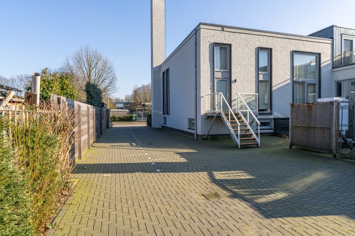 Photo 20 of Van Neercasselstraat 3-A