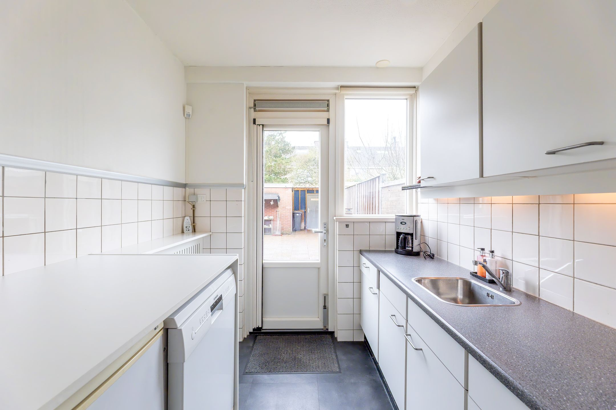 Foto 9 van Landluststraat 52