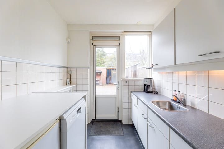 Foto 9 van Landluststraat 52