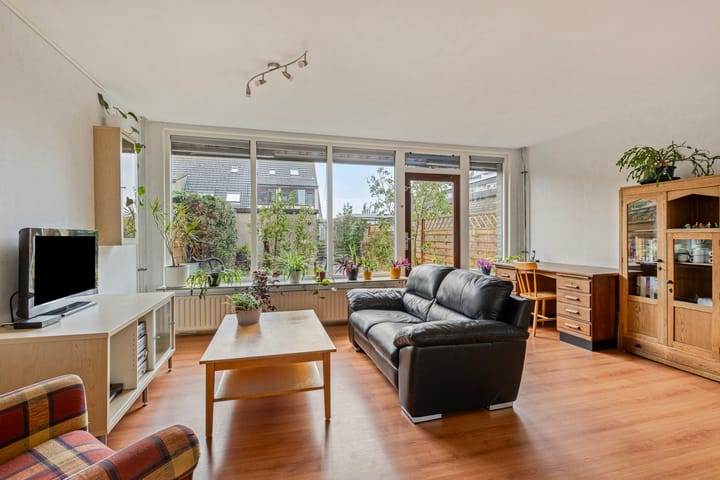 Foto 6 van Pieter Basstraat 10