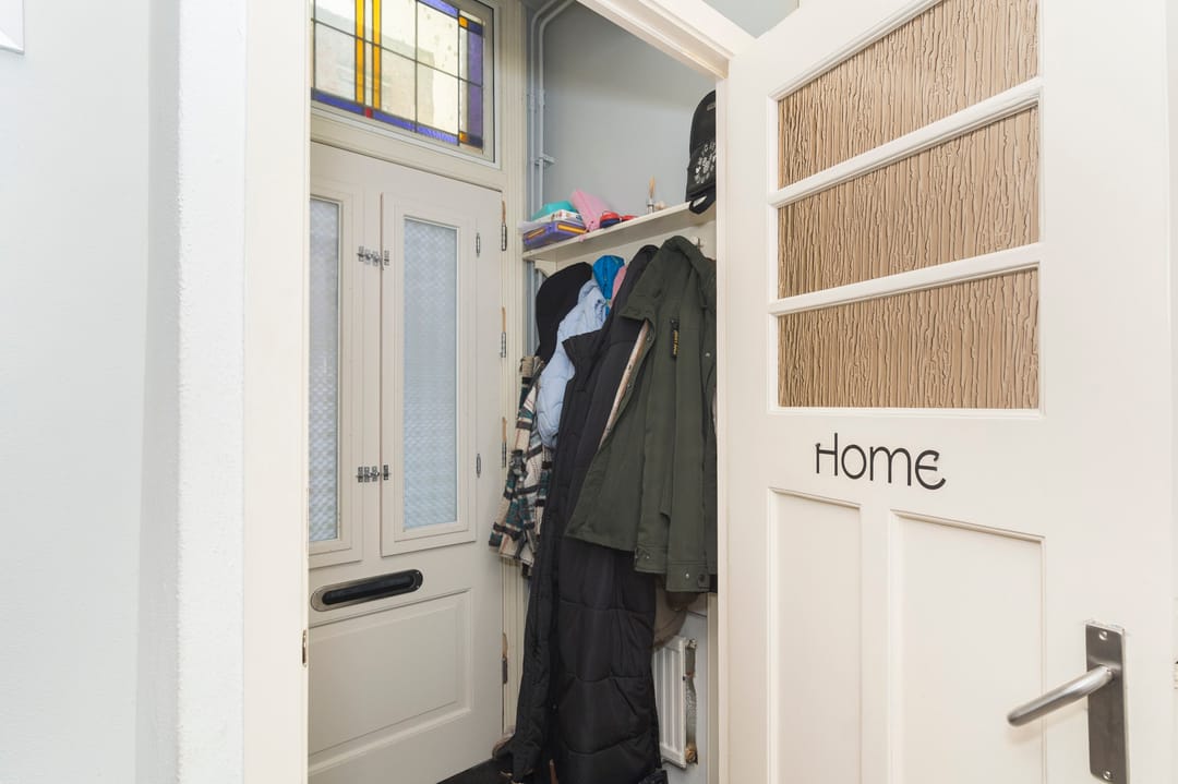 Foto 11 van Damstraat 42