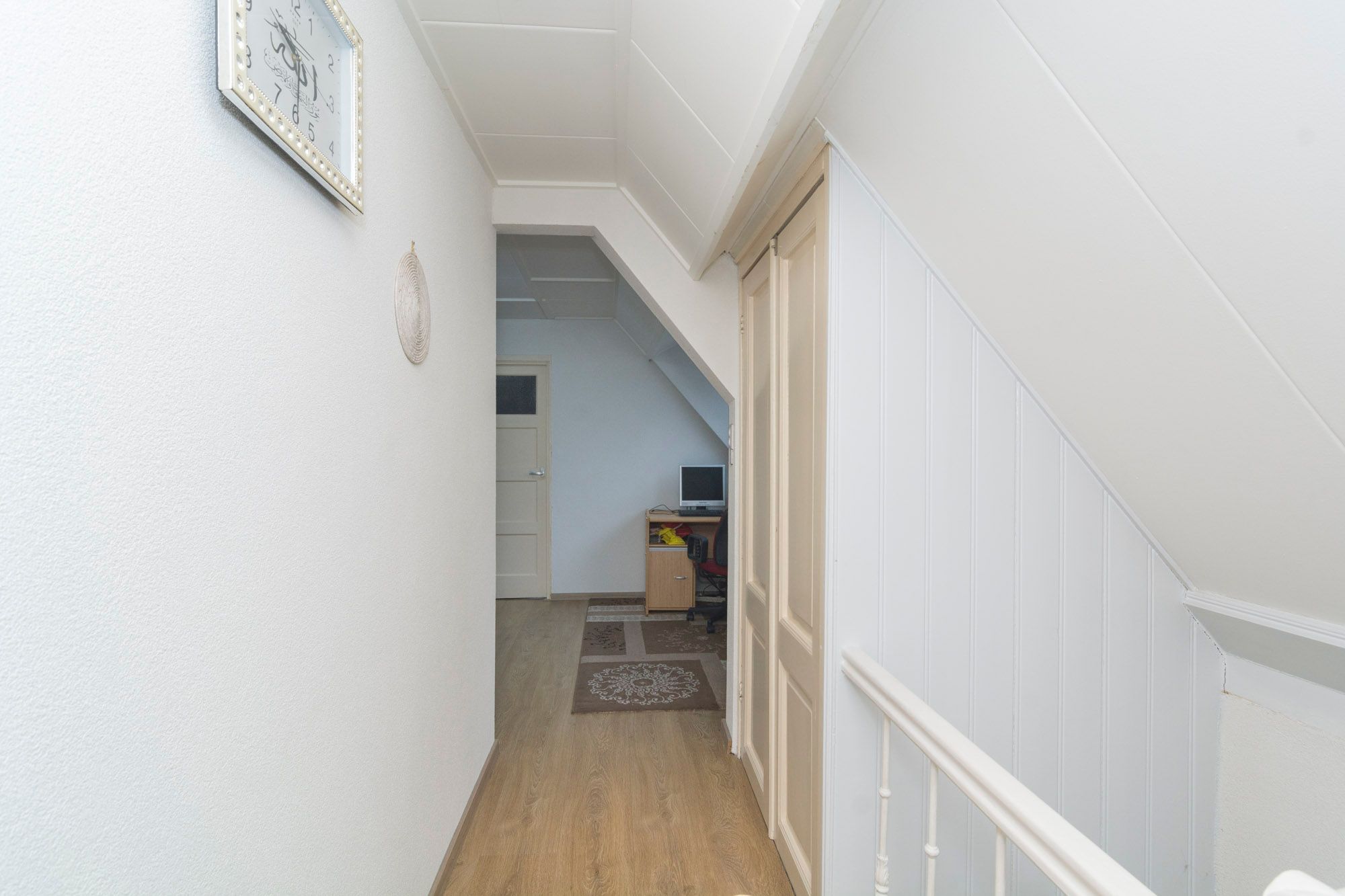 Foto 18 van Damstraat 42