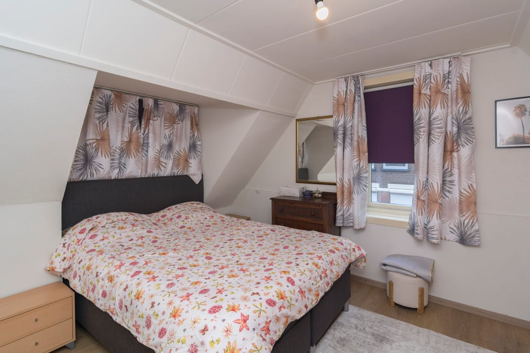 Foto 22 van Damstraat 42