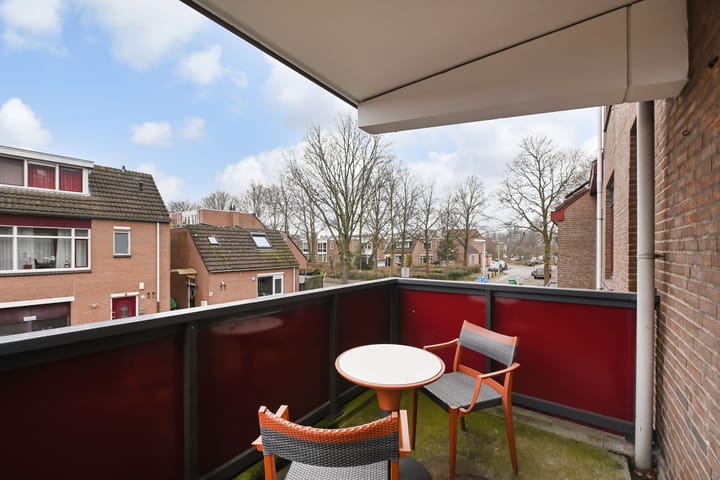 Foto 3 van J.C. van der Lansstraat 6