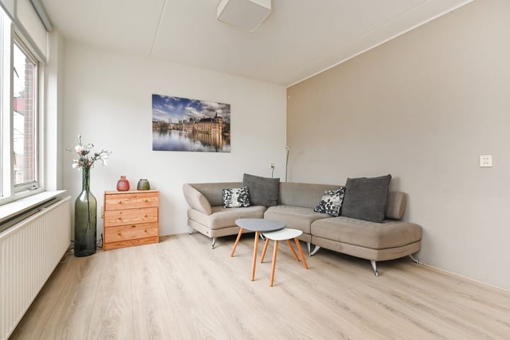 Photo 6 of J.C. van der Lansstraat 6