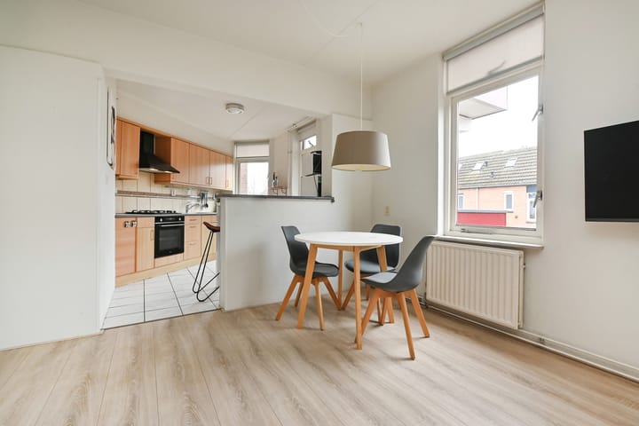 Photo 7 of J.C. van der Lansstraat 6