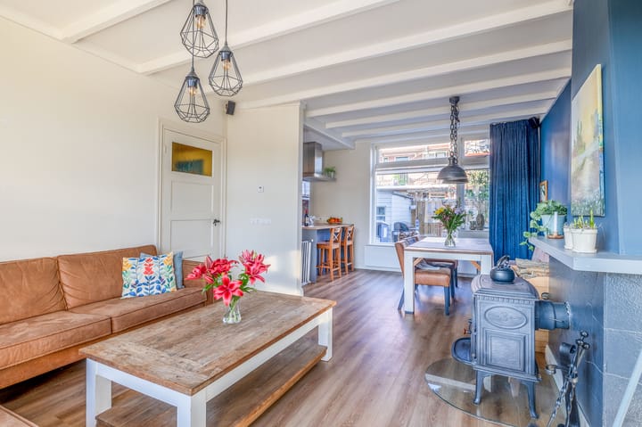 Photo 11 of Jan van Bloisstraat 21