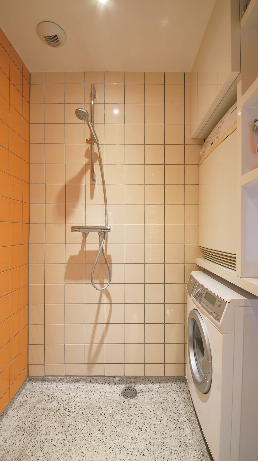 Photo 26 of Bovenover 77