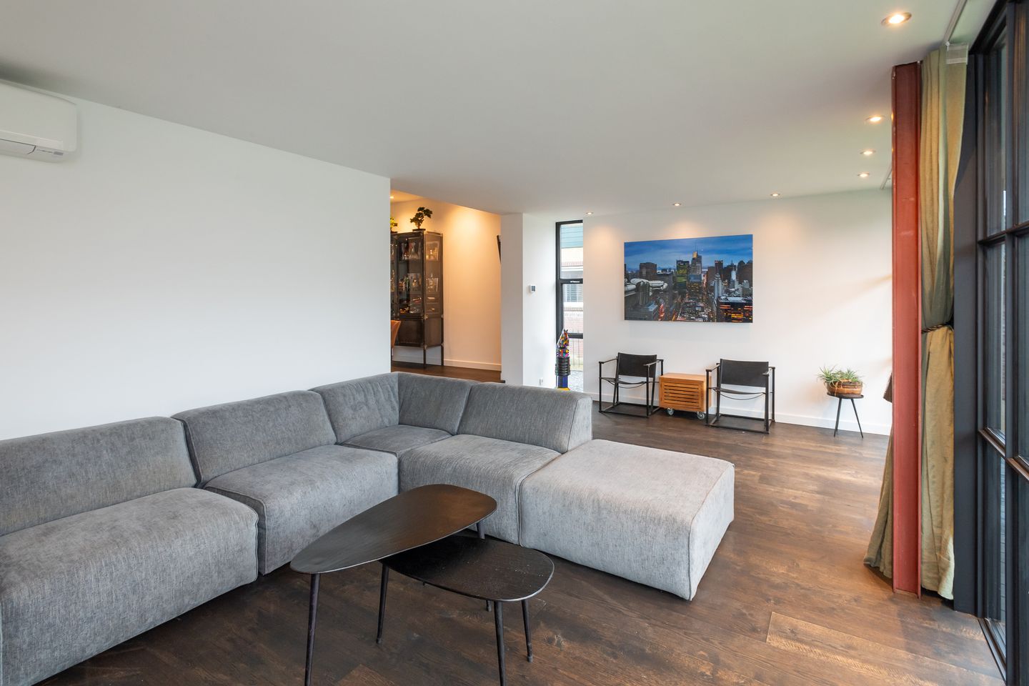 Foto 10 van Parallelweg-Zuid 127