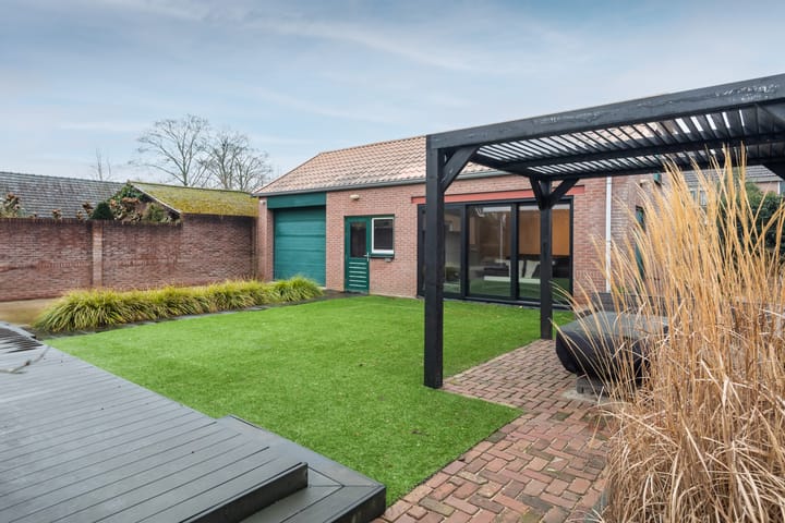 Foto 43 van Parallelweg-Zuid 127