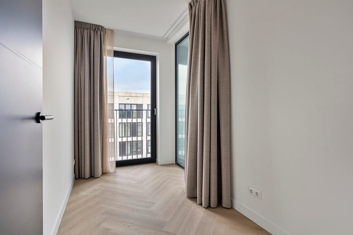 Foto 19 van Niemeyerstraat 263