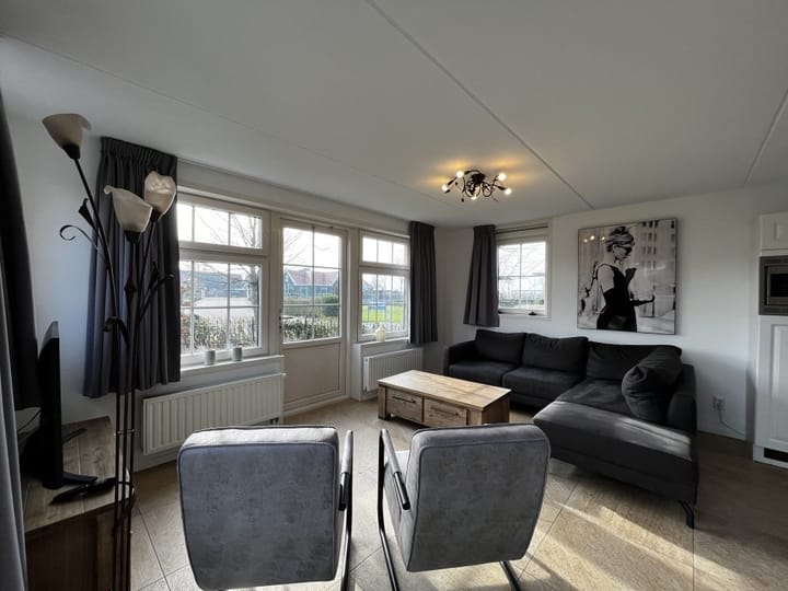 Photo 5 of Burgemeester Dalenbergstraat 50-144