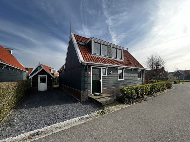 Photo 3 of Burgemeester Dalenbergstraat 50-144