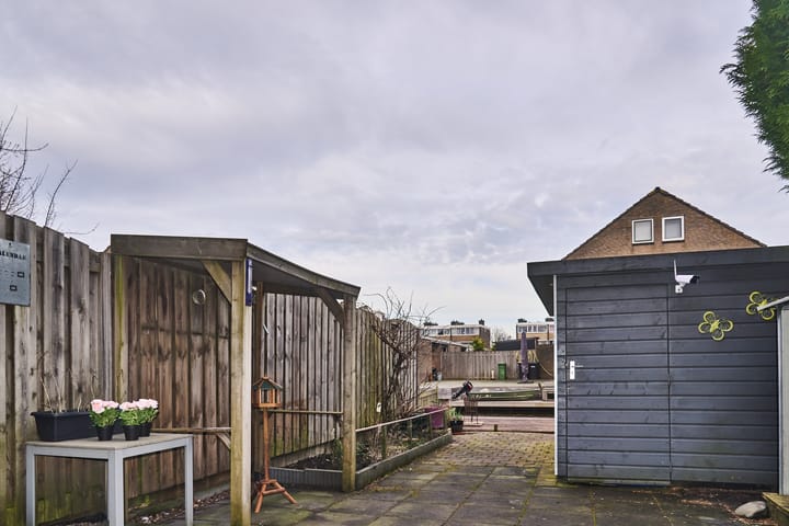 Photo 36 of Kemphaanstraat 56