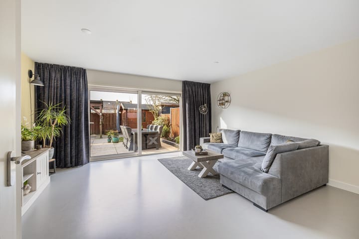 Foto 12 van Ribes 28