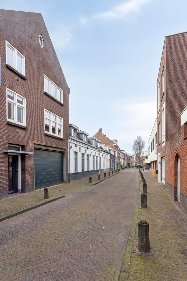 Photo 3 of Heilige Geeststraat 68