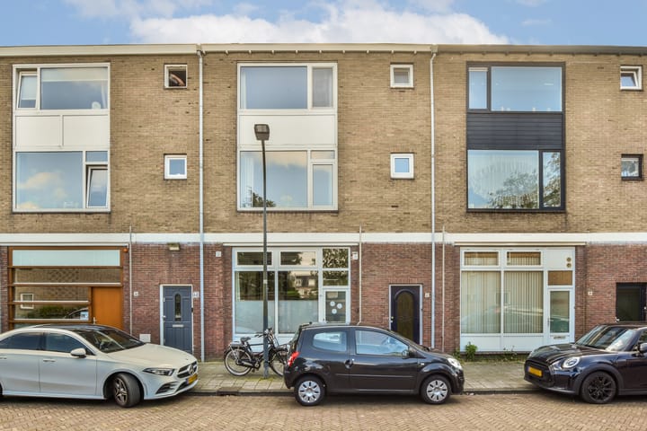 Photo 4 of Geertruida Carelsenstraat 42