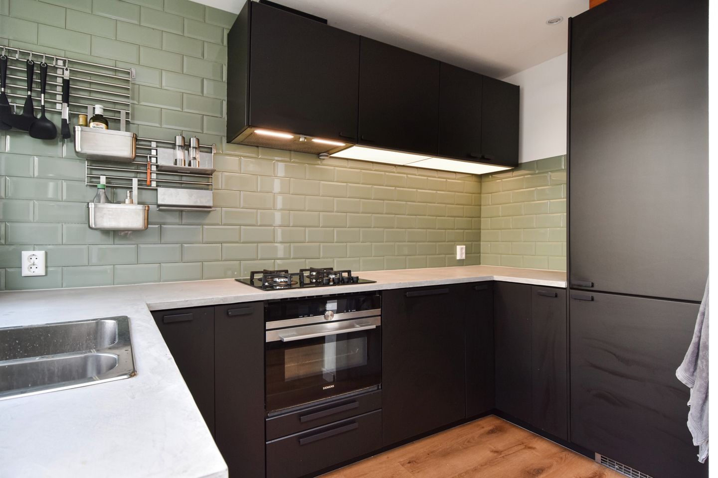 Foto 4 van Adama van Scheltemastraat 25