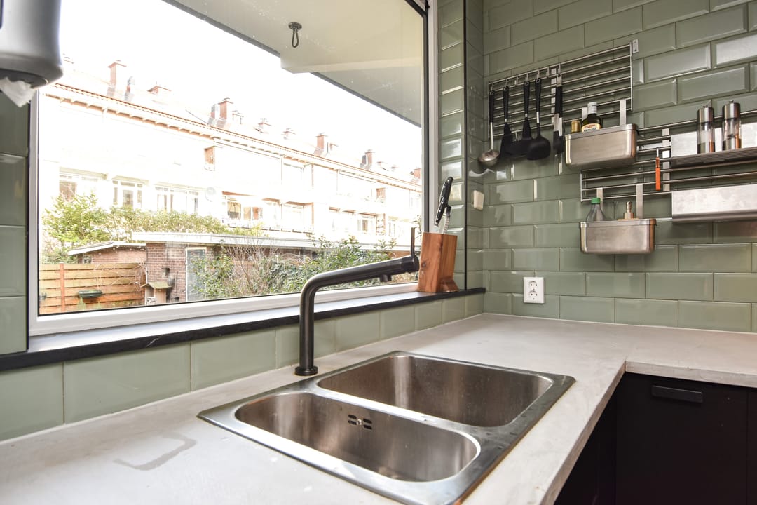 Foto 31 van Adama van Scheltemastraat 25