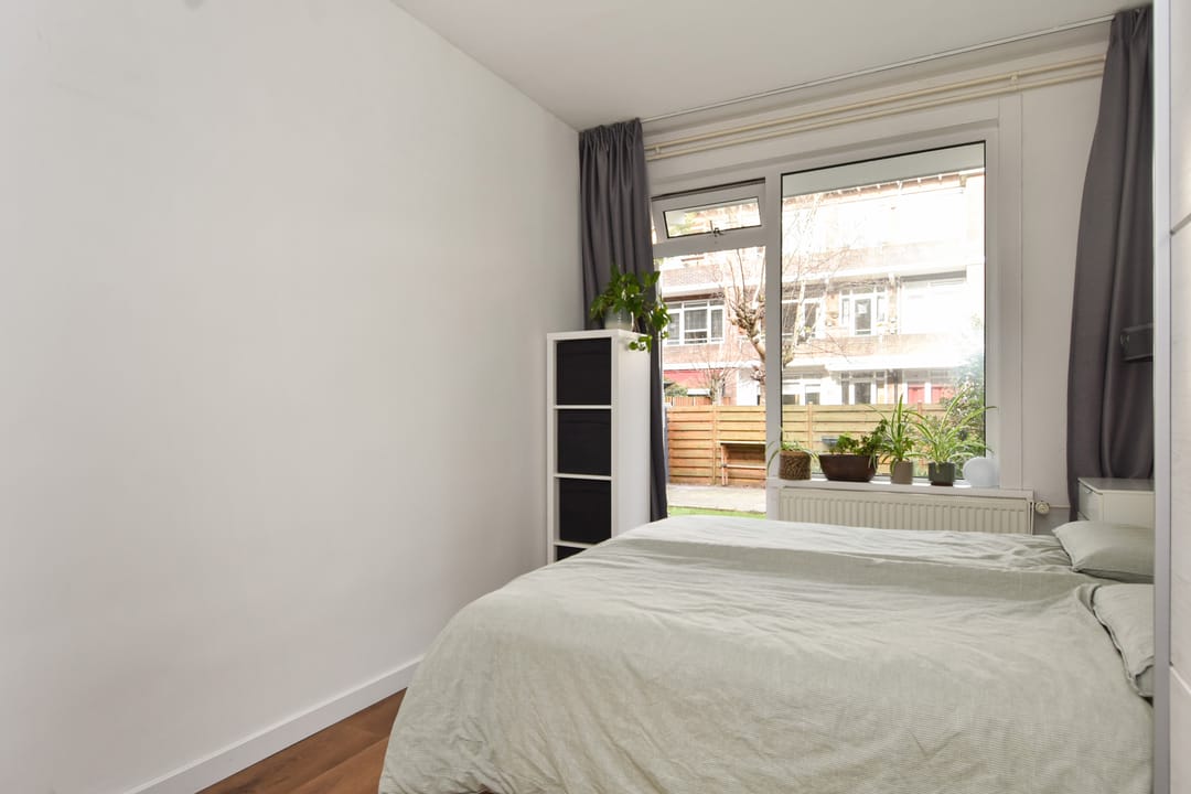 Foto 43 van Adama van Scheltemastraat 25