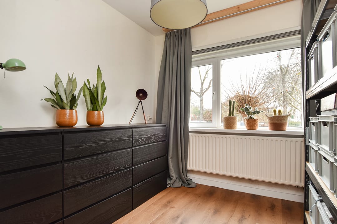 Foto 47 van Adama van Scheltemastraat 25