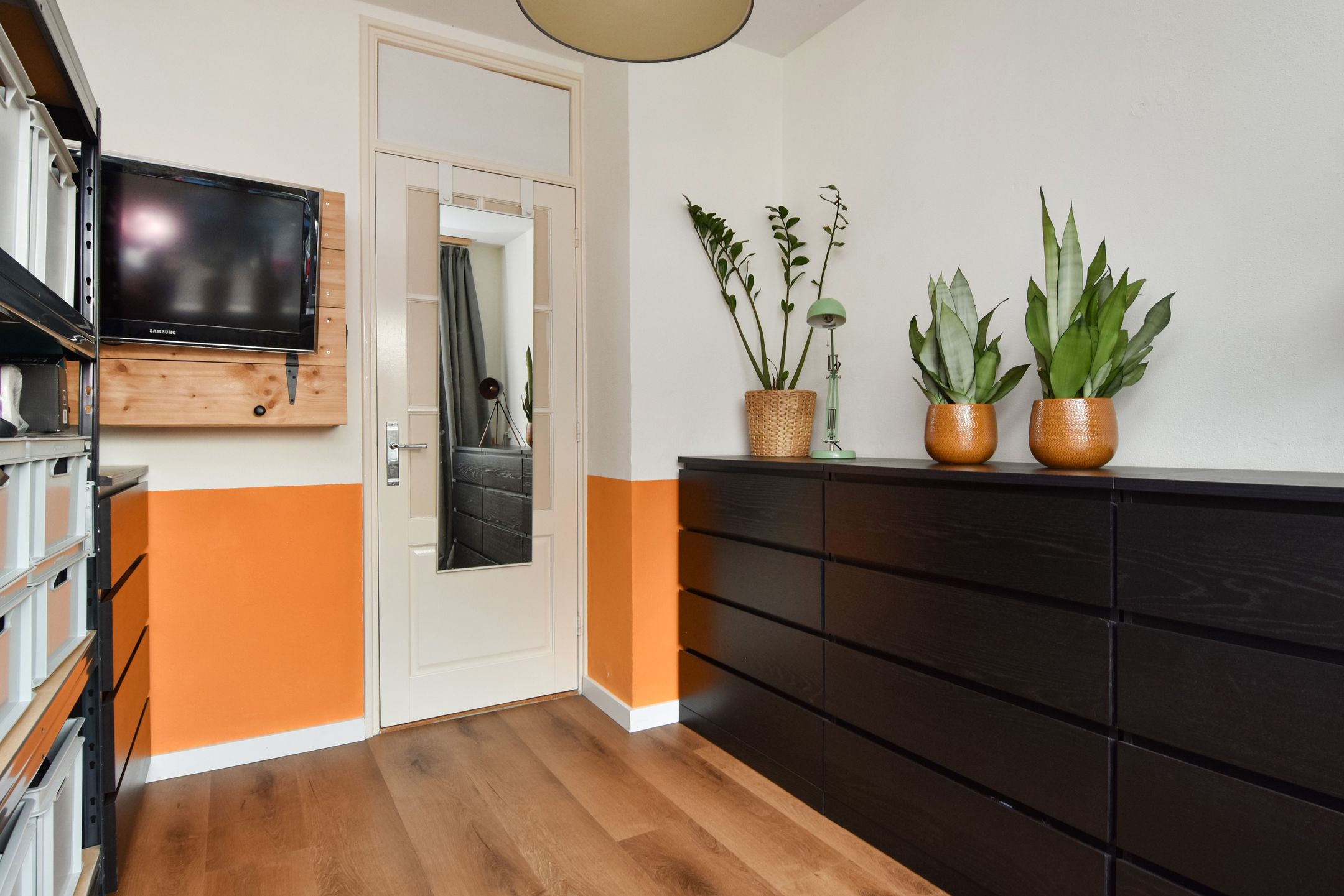 Foto 48 van Adama van Scheltemastraat 25