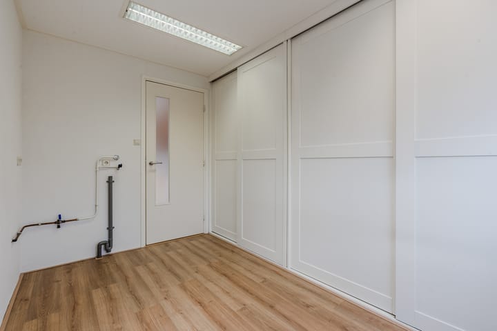 Foto 18 van Burg.van der Grondenstraat 22