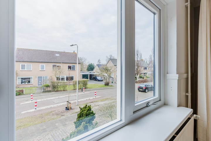 Foto 31 van Burg.van der Grondenstraat 22