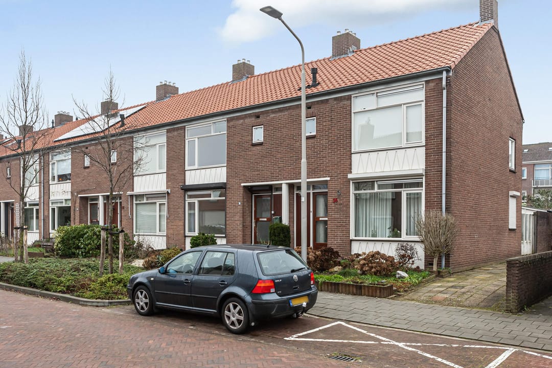 Photo 1 of Parelmoervlinderstraat 33