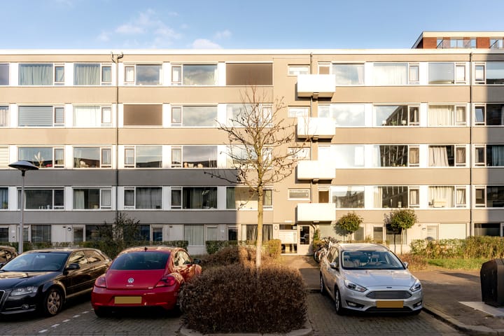 Bekijk foto van Monnetlaan 82