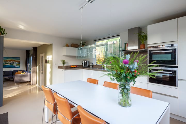 Foto 3 van Weegbree 6