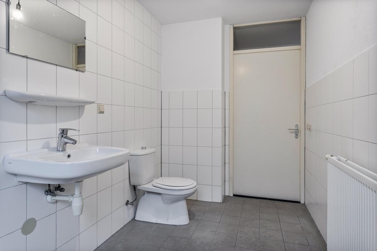 Photo 14 of Vosmaerstraat 20-A