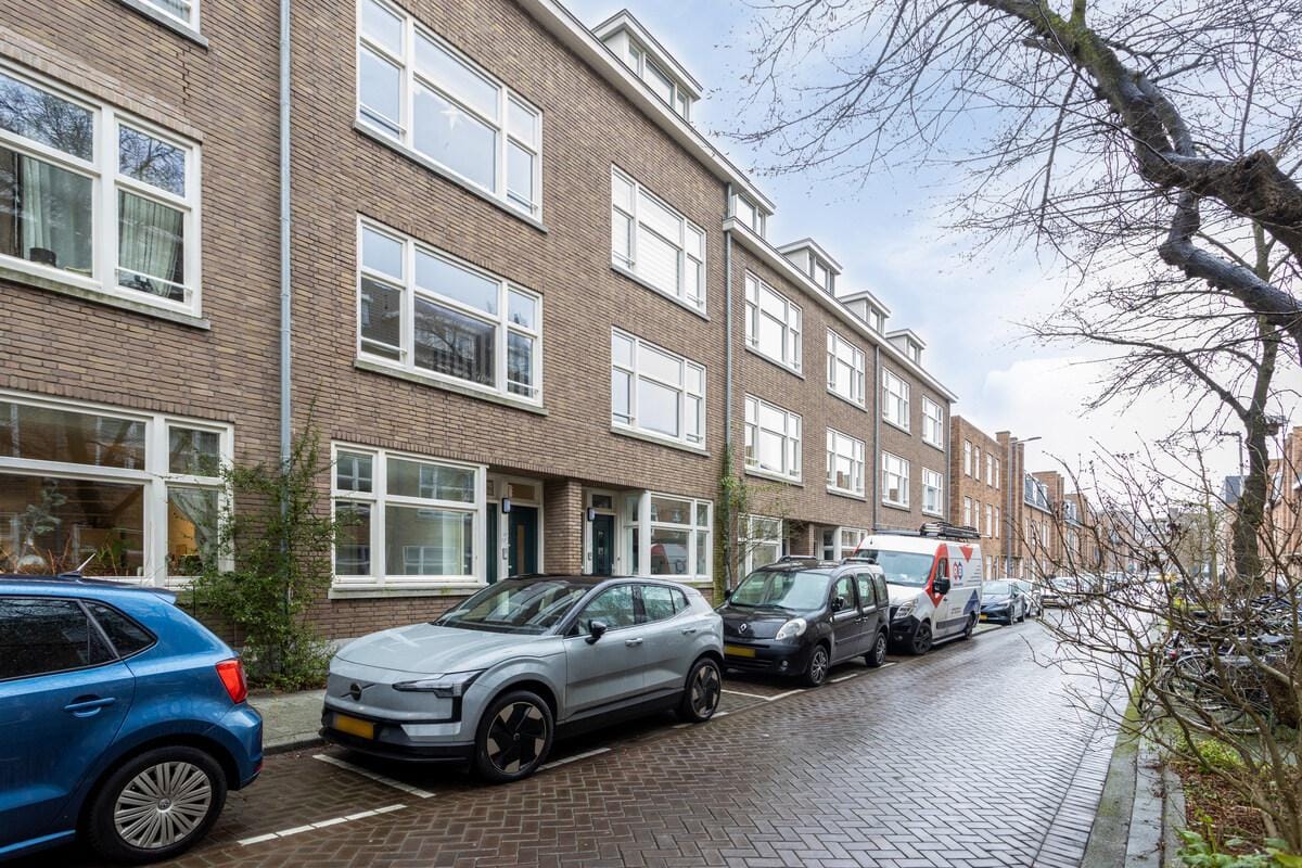 Photo 18 of Vosmaerstraat 20-A