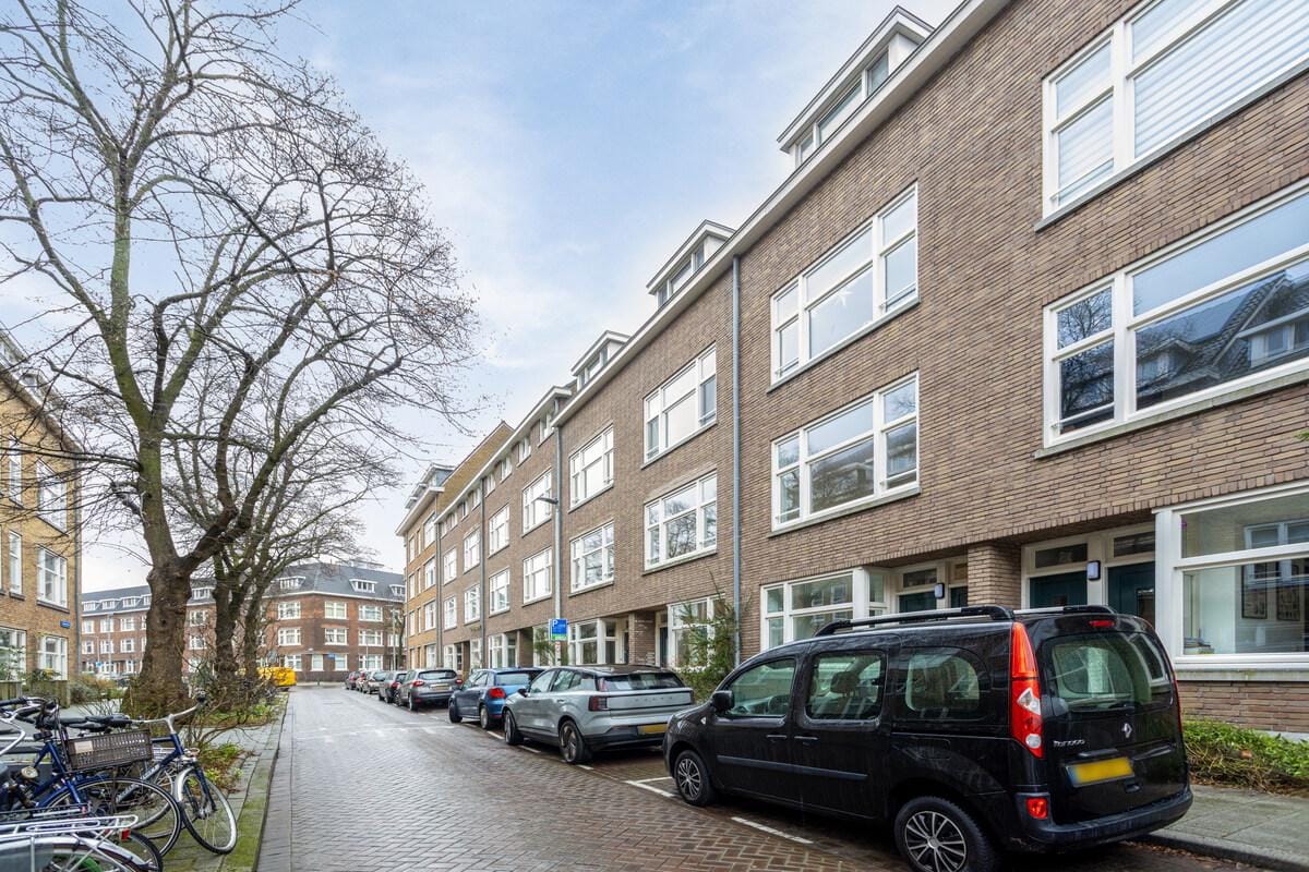 Photo 19 of Vosmaerstraat 20-A