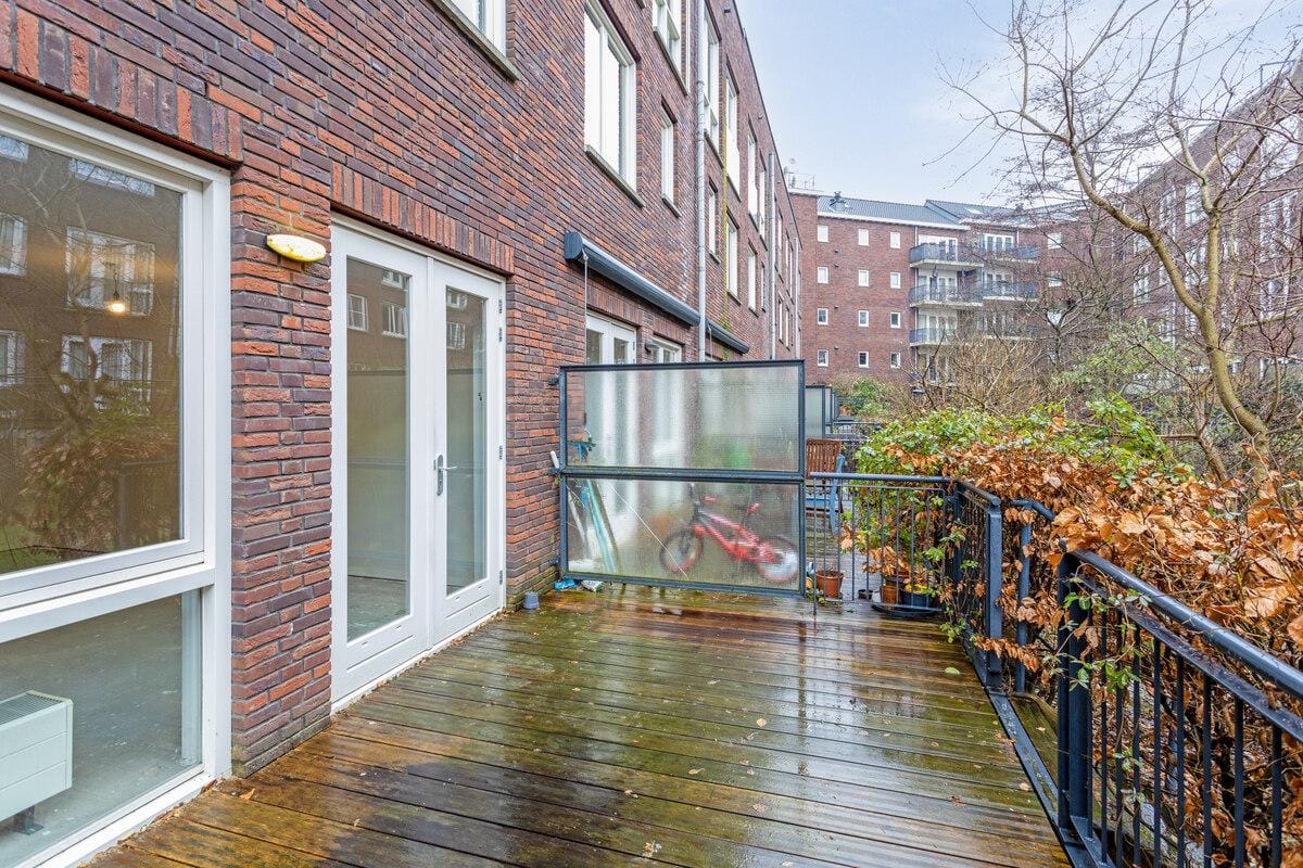 Photo 20 of Vosmaerstraat 20-A