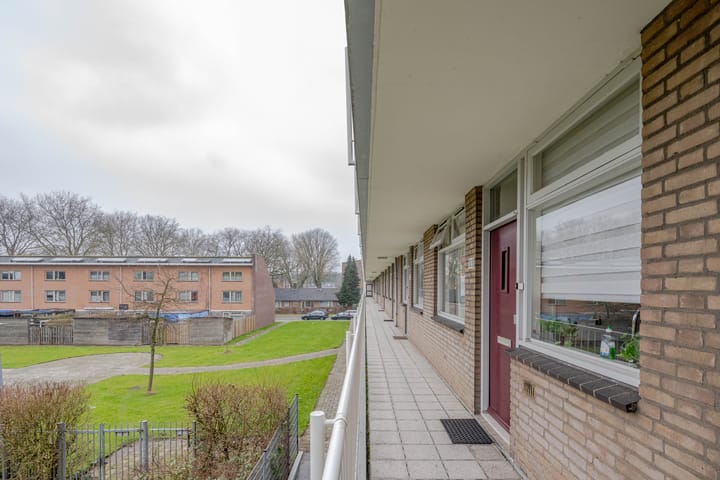 Foto 2 van Kerkwervesingel 103