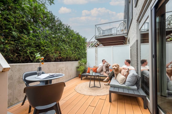 Photo 1 of Van Neercasselstraat 1-A