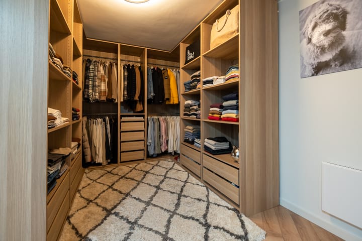 Photo 13 of Van Neercasselstraat 1-A