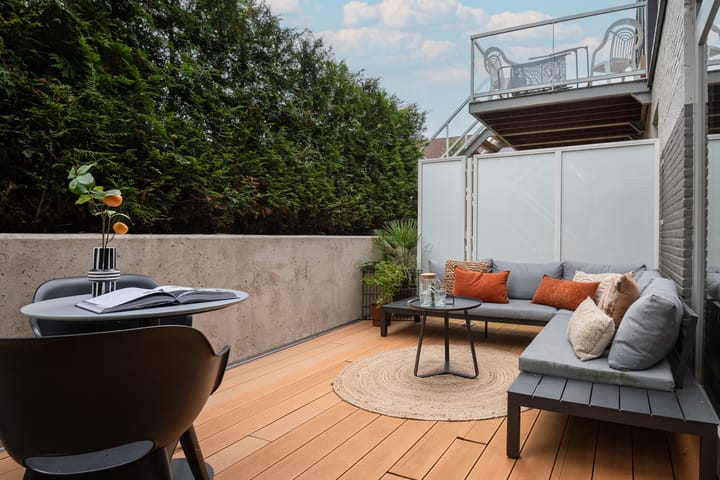 Photo 14 of Van Neercasselstraat 1-A