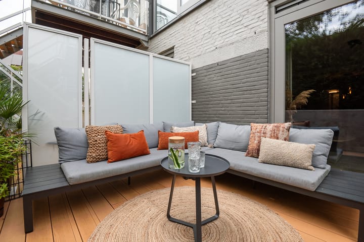 Photo 15 of Van Neercasselstraat 1-A