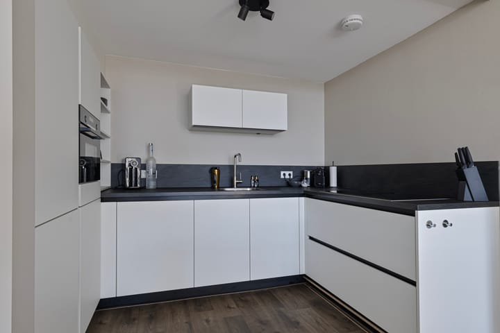 Foto 9 van Mr. Ovingstraat 2-B