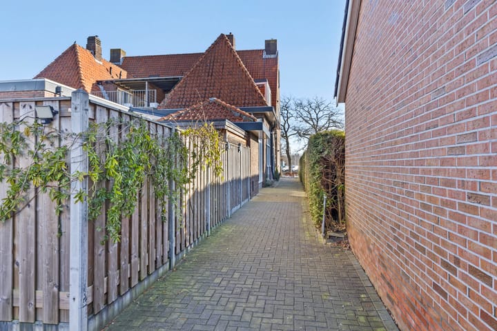 Foto 19 van Mr. Ovingstraat 2-B