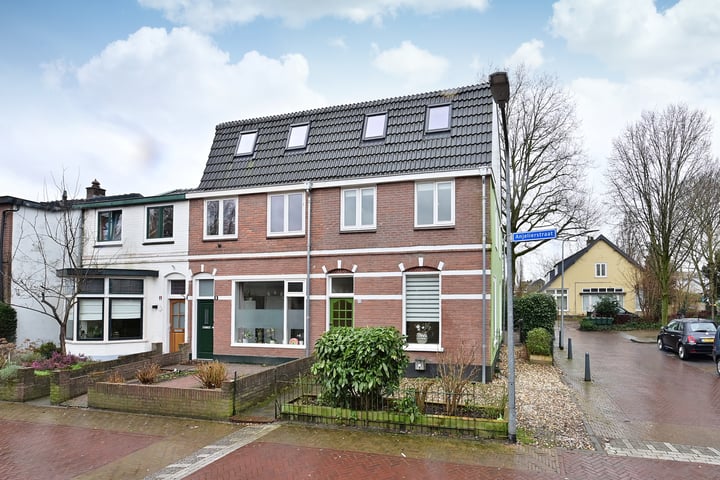 Anjelierstraat 15