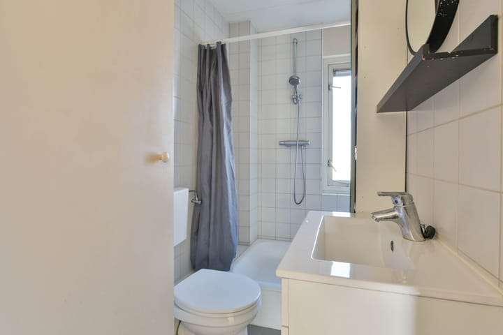 Photo 9 of Dorpsstraat 64