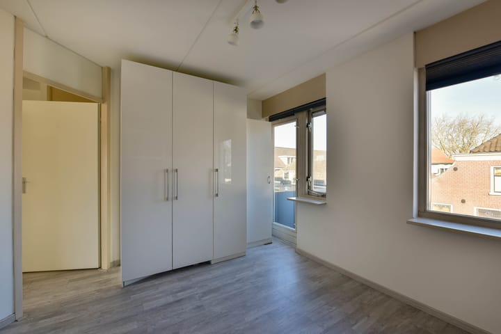 Photo 8 of Dorpsstraat 64