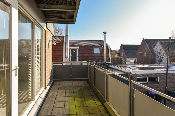 Photo 12 of Dorpsstraat 64