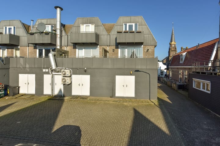 Photo 16 of Dorpsstraat 64