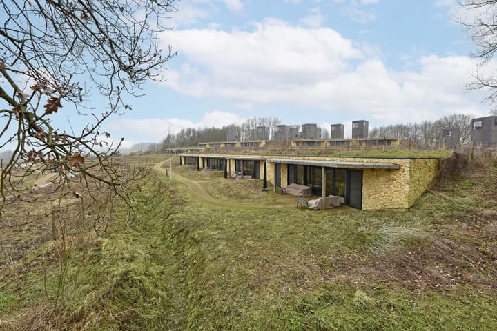 Photo 2 of Euverem 52-139