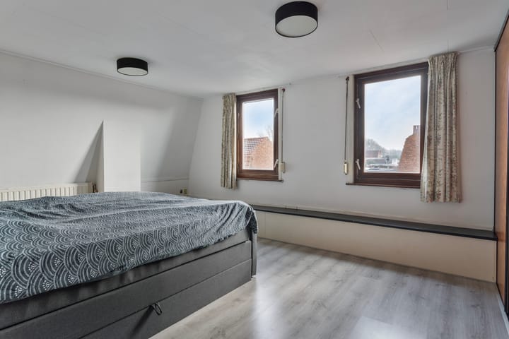 Foto 15 van Leliestraat 6