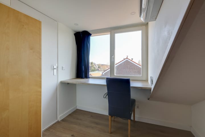 Foto 18 van Larensteinselaan 65